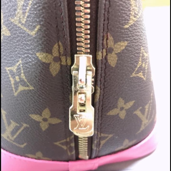 ❌‼️SOLD‼️❌Authentic Louis Vuitton Alma - Picture 5 of 10